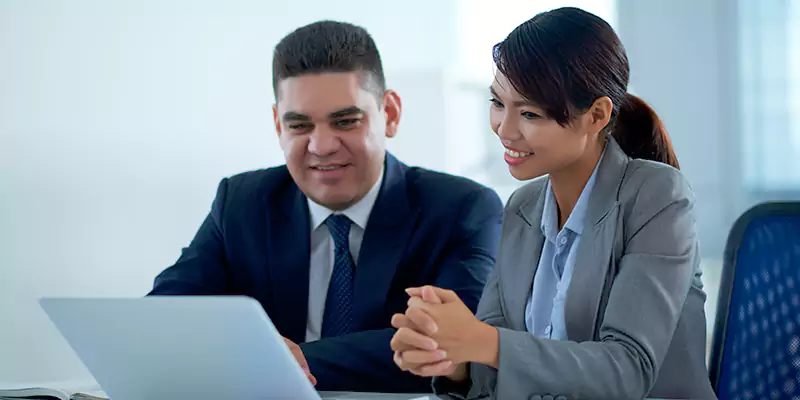 Why Partner with the Best TN Visa Consultants for Canadian Applicants for Russia?